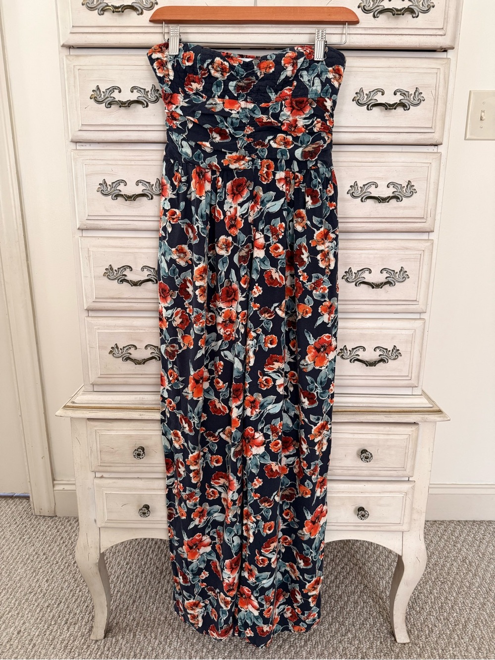 Band Of Gypsies Floral Print Jumpsuit Fitted Bodice
Woman's XS